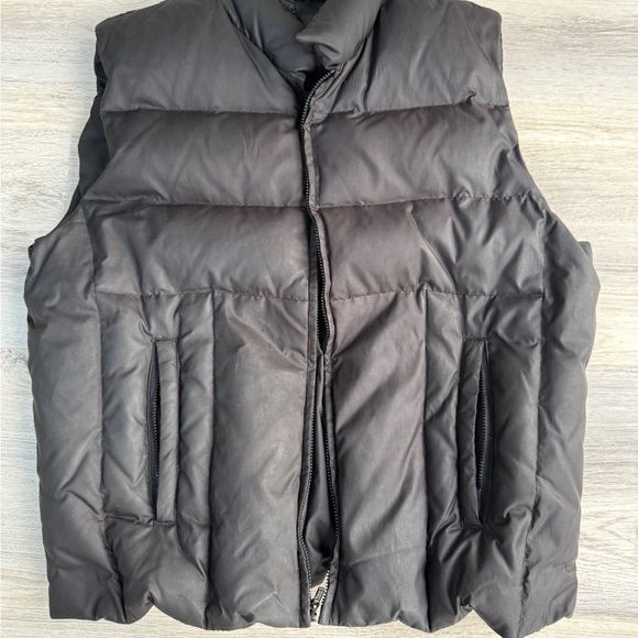 Banana Republic Black Quilted Vest with Matte Finish - Picture 1 of 6
